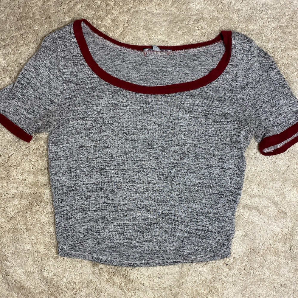 grey and burgundy fitted crop top
